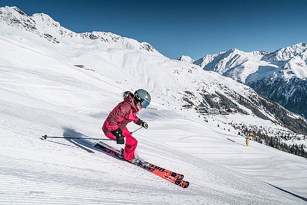 Skifahren im Skigebiet Sölden